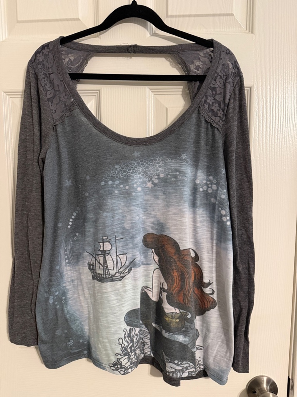 Disney Gray Lace-Shoulder Mermaid Graphic Long-Sleeve Top